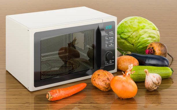 Using a Microwave Oven to Cook Fresh Vegetables: Fast and Nutrient-Preserving 6 CVR 5 1