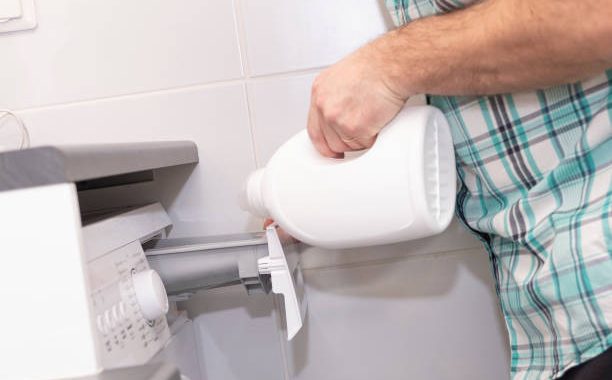 Ace Cleaning: Washing Machines with Tennis Racket Mode for Dirt Removal and Handle Refreshing 1 CVR 4