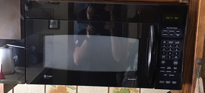 Microwave Control Panel Malfunctions: How to Identify the Problem 3 CVR 2 1