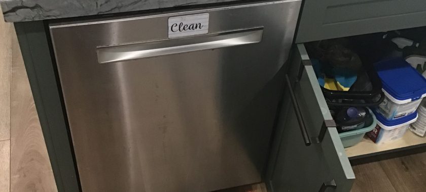 Dishwasher Doesn’t Sense That There Are a Lot of Dishes Inside: Load Sensor Failure A Common Headache for Large Families 2 CVR 19 05