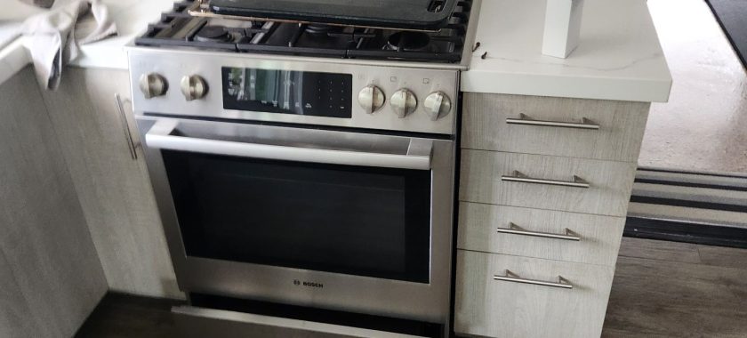 Burnt Smell Inside the Oven Even When Empty: When to Call for Service 5 CVR 1