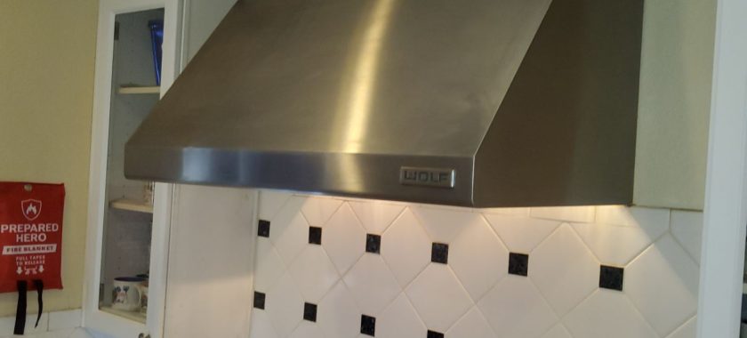 Range Hood Not Extracting Air Properly: Clogged Filters or Faulty Fan Motor 9 CVR 10